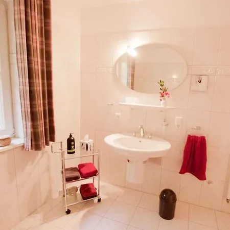 Дом отдыха Dreibergen Comfortable Holiday Бад-Цвишенан